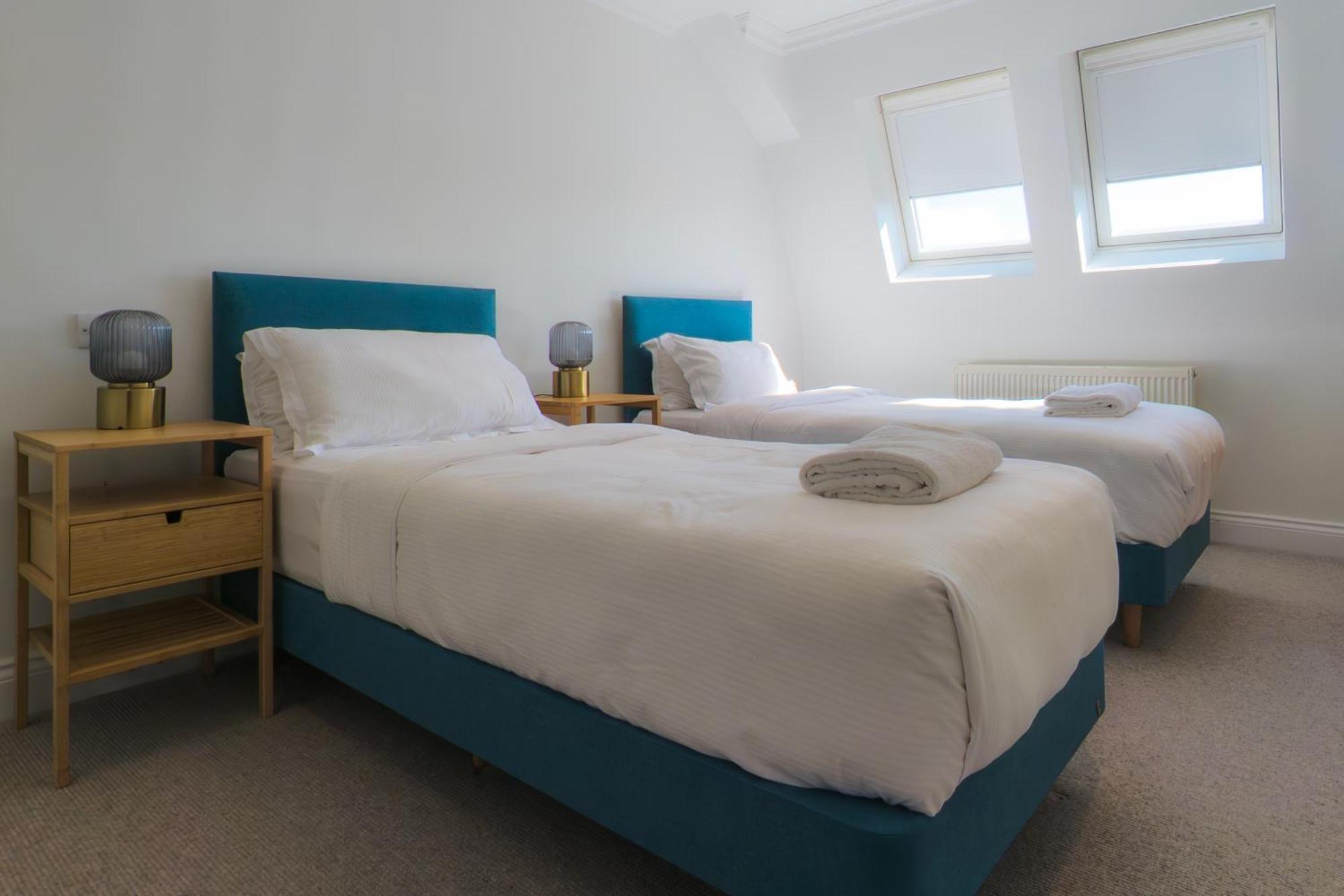 Madison Hill - White Hill House 5 - 3 Bedroom Flat Londen Buitenkant foto